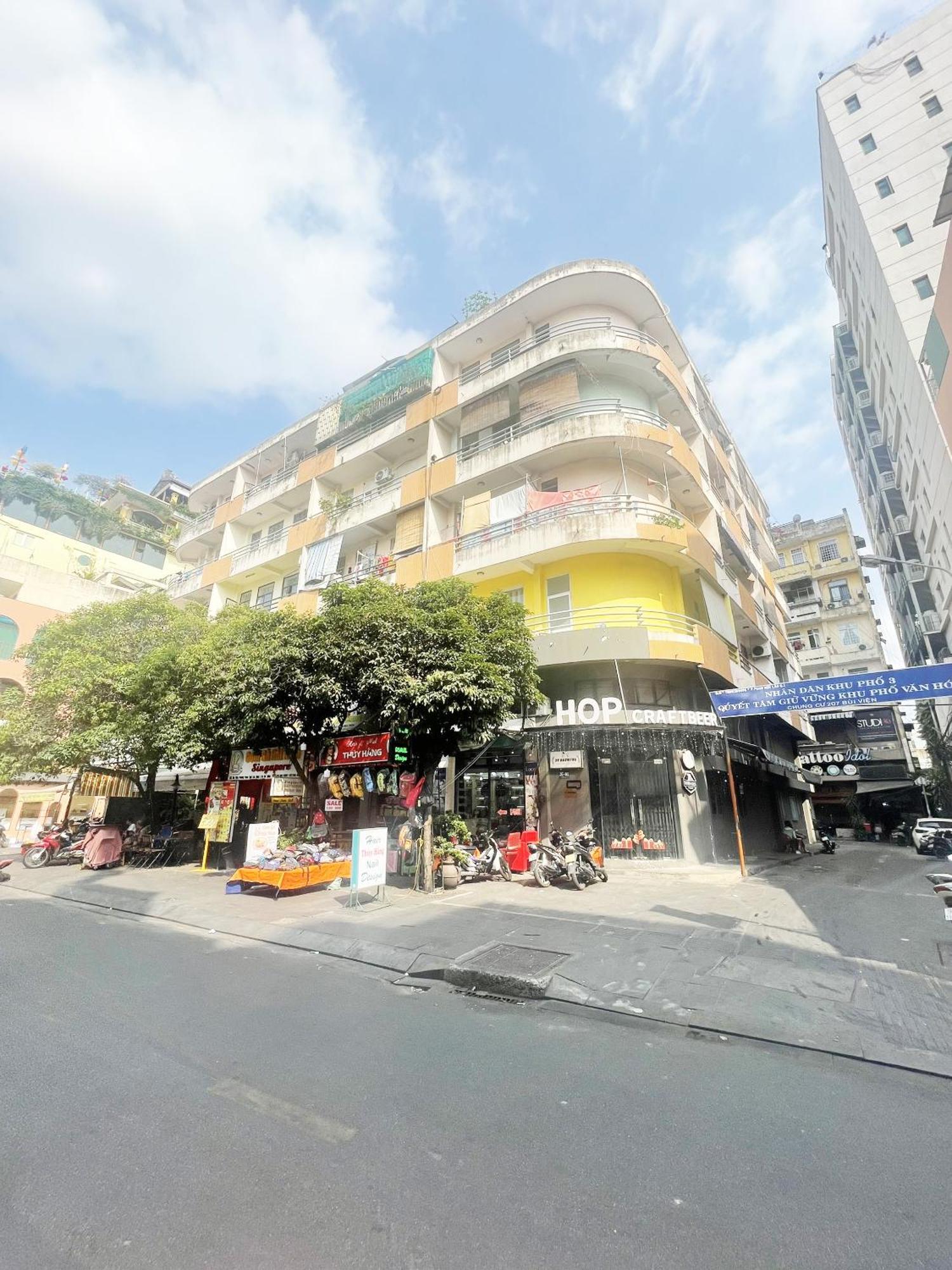 Ductaigallery'S Apt & Hidden In Bui Vien St Ho Chi Minh City Exterior photo